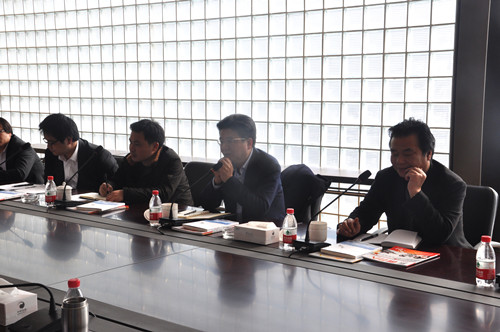 寧波市經(jīng)信委陳炳榮主任及江北區(qū)許會(huì)祥副區(qū)長(zhǎng)來(lái)司進(jìn)行政策調(diào)研