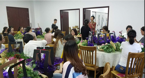 柯力開展花藝培訓(xùn)