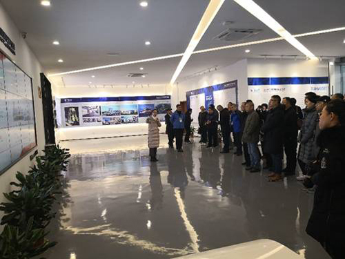 寧波高質量發(fā)展研討會大連理工大學2018創(chuàng)新創(chuàng)業(yè)寧波行團隊來我司產業(yè)園參觀