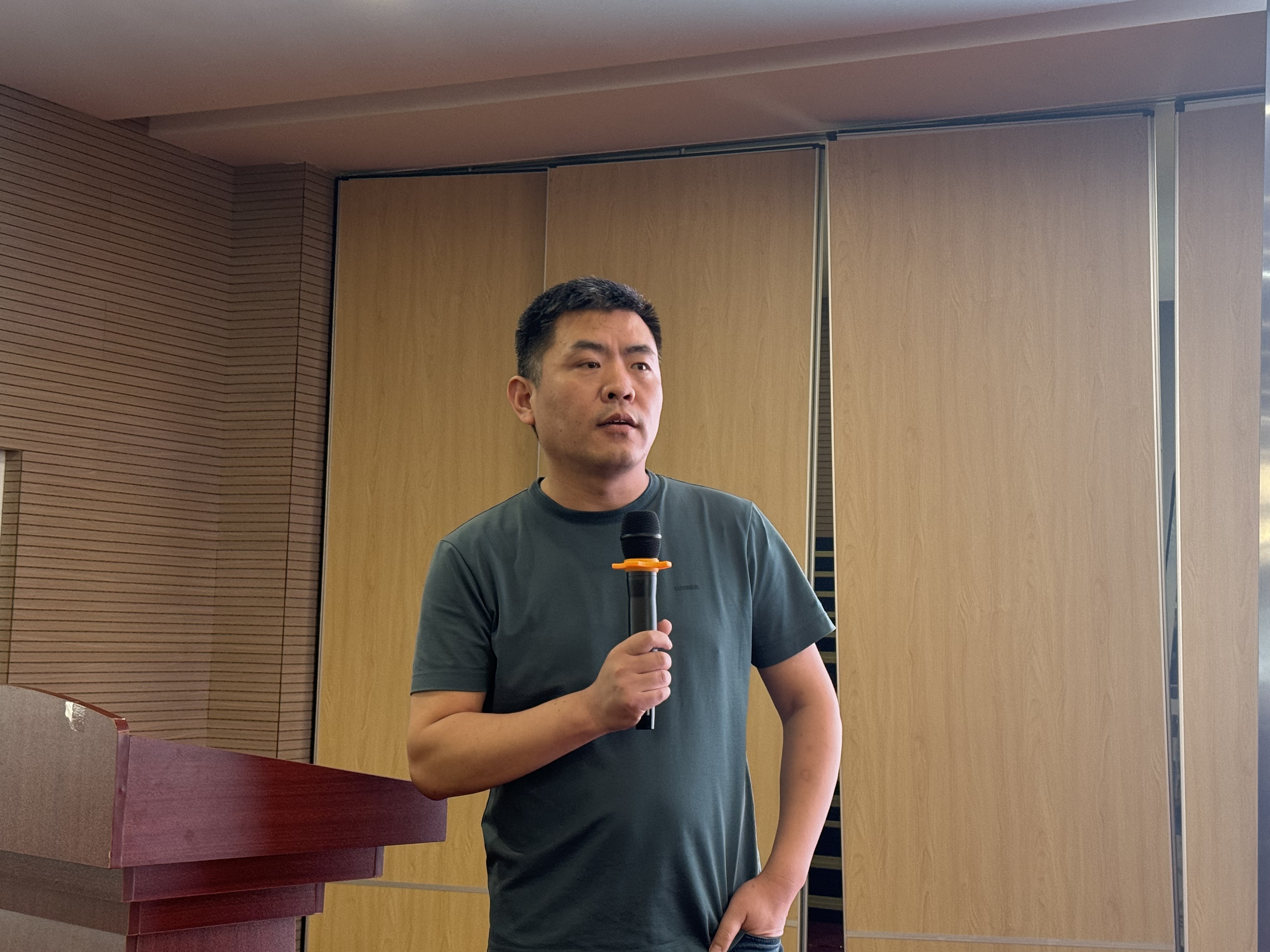 研發(fā)中心 張桂立.jpeg